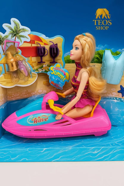 Muñeca con moto de agua